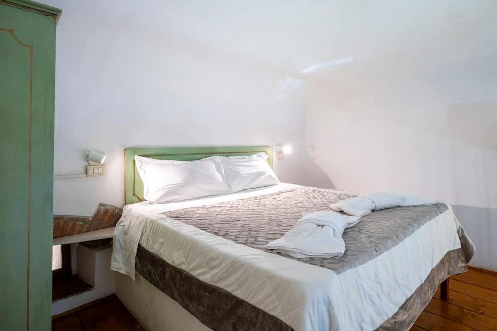 2 - Monolocale silenzioso a due passi dal centro - Resim 2