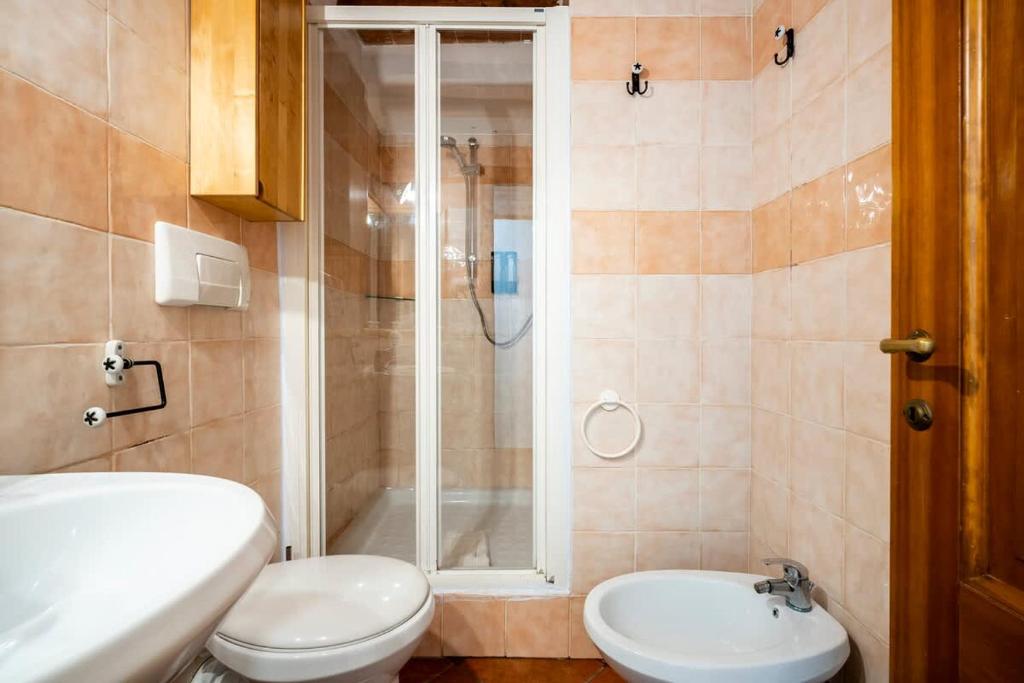 2 - Monolocale silenzioso a due passi dal centro - Resim 10