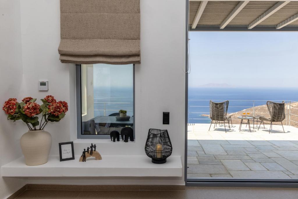 Tinos Tinian Sunset Suite