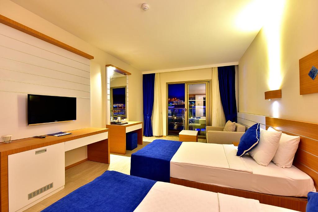 Jasmin Beach Hotel - 