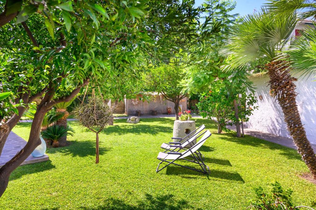 Vườn quanh Garden apartments Ischia super centrale