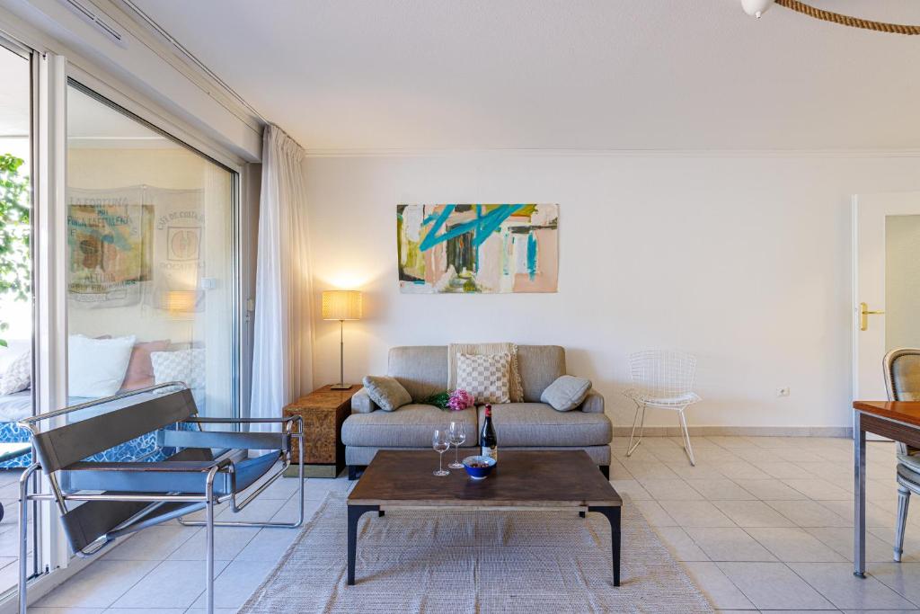 FEEL HOME - CAIS De PIERLAS