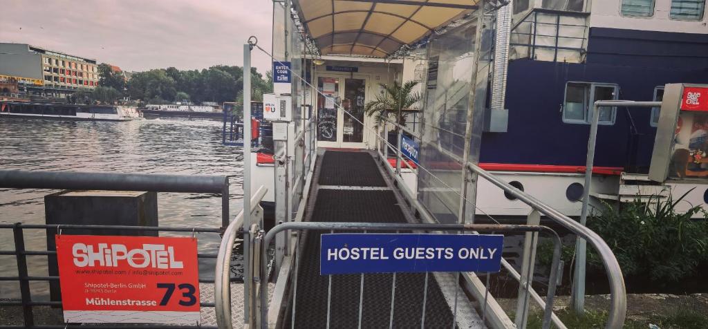 Shipotel-Berlin GmbH, Shipotel Eastern & Shipotel Western - Resim 25