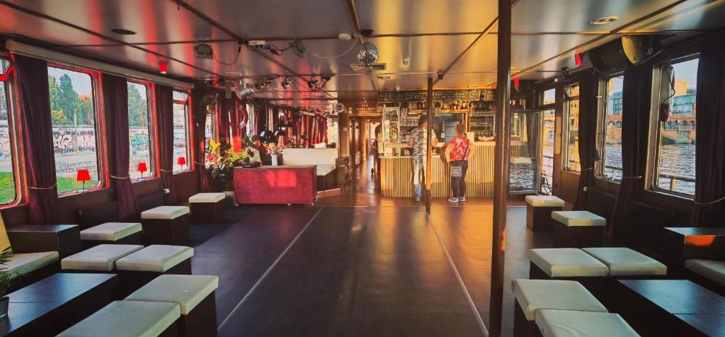 Shipotel-Berlin GmbH, Shipotel Eastern & Shipotel Western - Resim 36