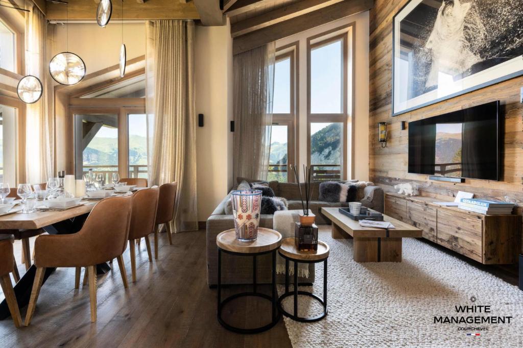 Телевизор и/или развлекательный центр в Résidence Canyon Lodge - Chalet d'exception à Courchevel Moriond MAE-8904