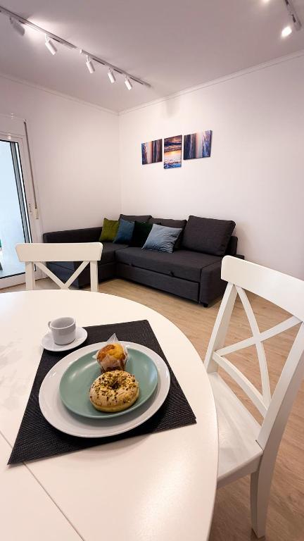 109 - Beachside Renovated 1BR apt 5 min from Beach