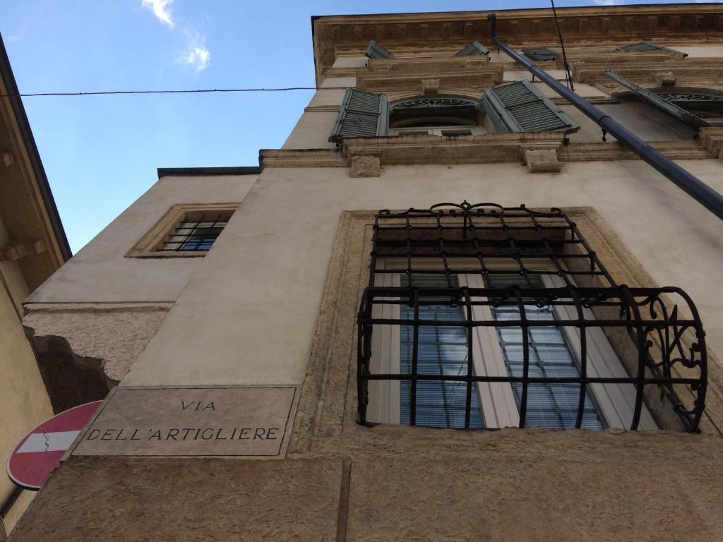 Budynek, w którym mieści się apartament