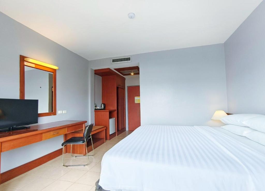 C & N Hotel Patong, Phuket - Resim 26
