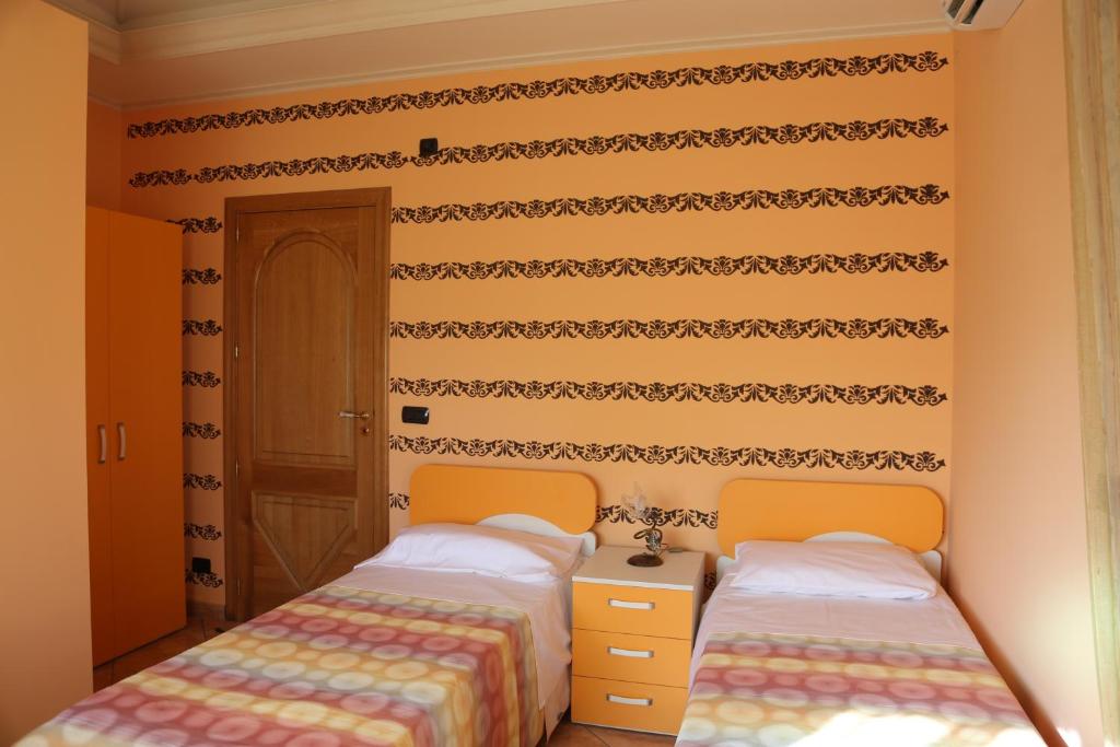 Villa Manno - Habitación Económica Con 2 Camas Individuales