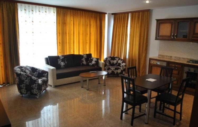 Zona de lounge sau bar la Mamaia Nord Apartament