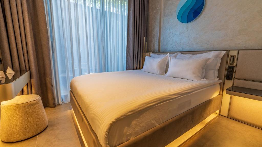 Four Hills Hotel - 6