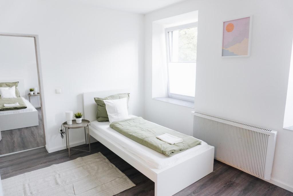 Fotografie z fotogalerie ubytování Ferienwohnung Zur Wieskapelle W1 - ideal für Monteuere v destinaci Straubing