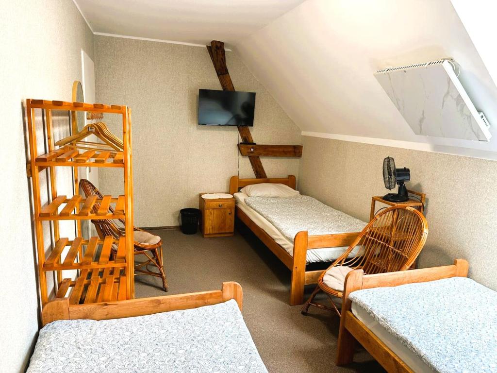 Agroturystyka Różanka - Habitación Triple Con Baño Compartido