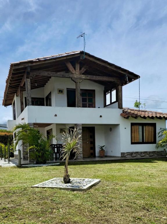 Το κτήριο όπου στεγάζεται  το διαμέρισμα