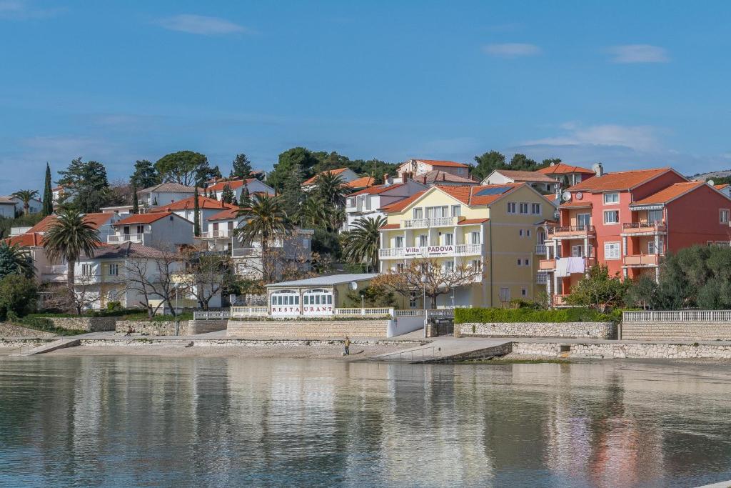 Příroda nedaleko penzionu