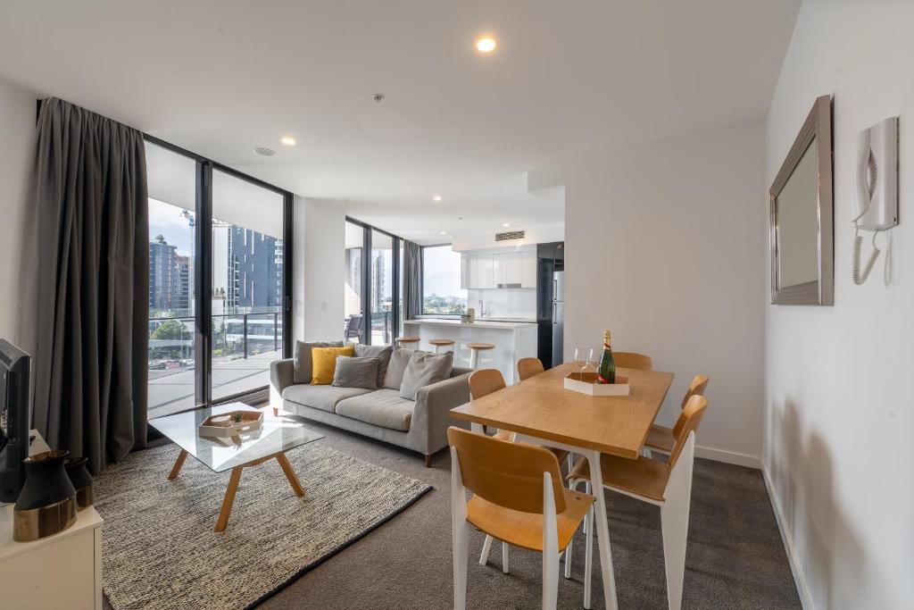 
Two-Bedroom Deluxe Apartment
