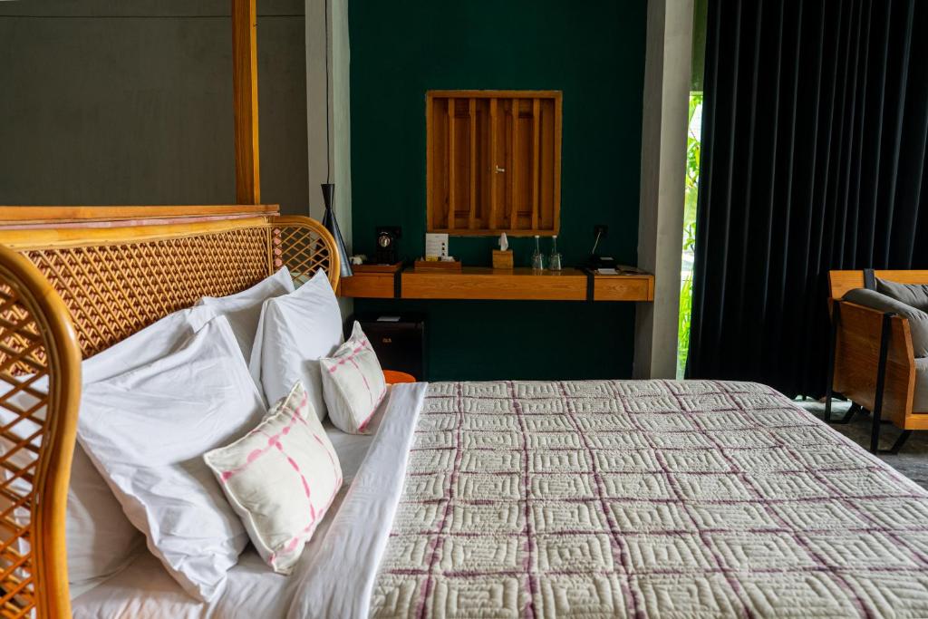 Shore Amora Canggu - 5