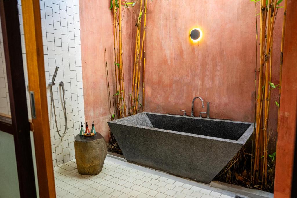 Shore Amora Canggu - 9