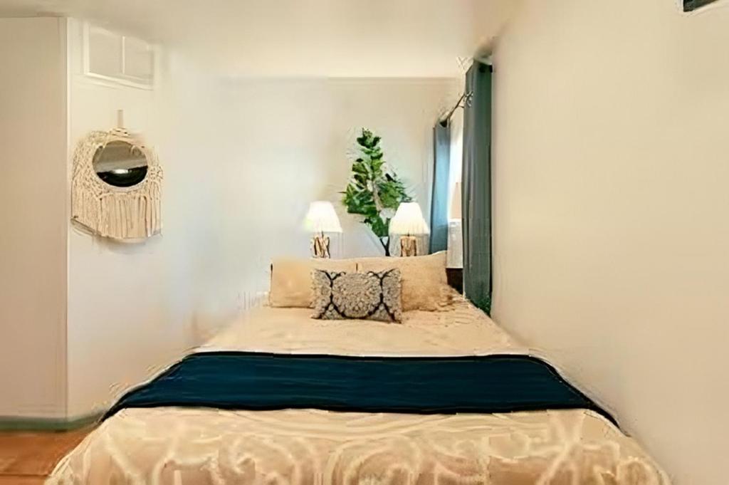 Ένα ή περισσότερα κρεβάτια σε δωμάτιο στο Cozy, Beautiful Apartment at Avanti Cove