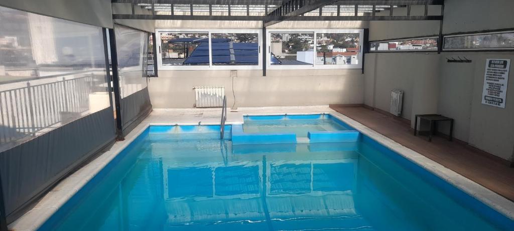 Piscina a Dpto centrico o a prop