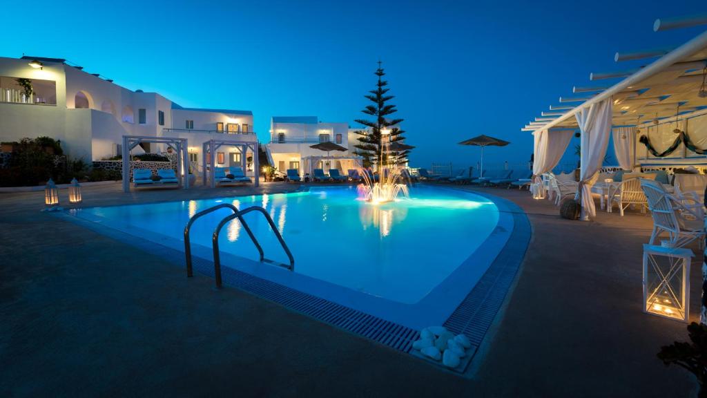 Bazén v ubytování Dream Island Hotel nebo v jeho okolí
