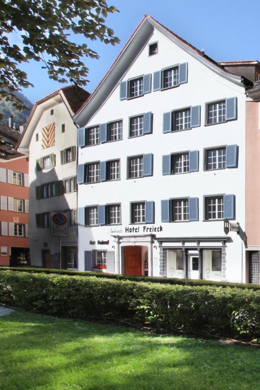 Budova, kde se hotel nachází