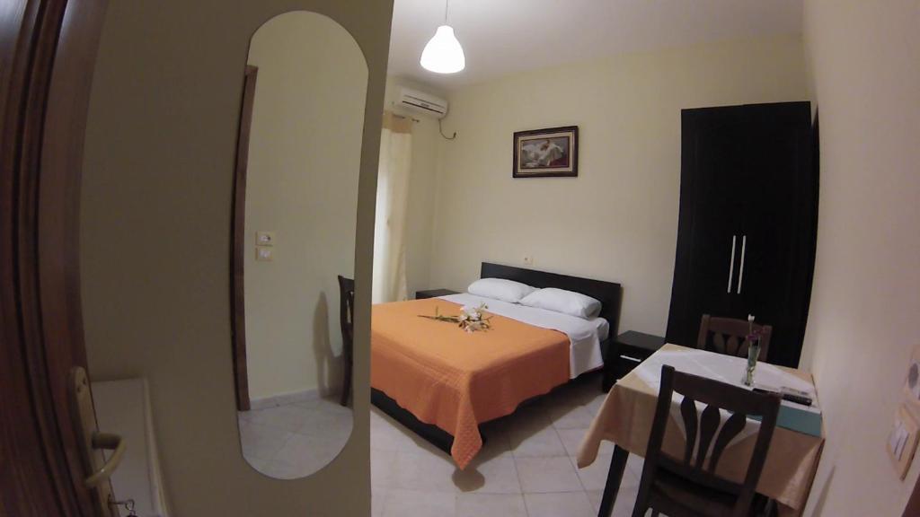 Postel nebo postele na pokoji v ubytování Hotel 4 Stinet