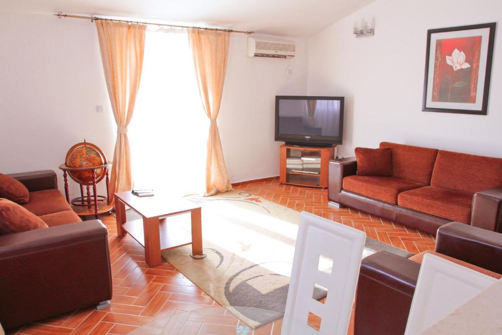 Bianca Apartments - 12