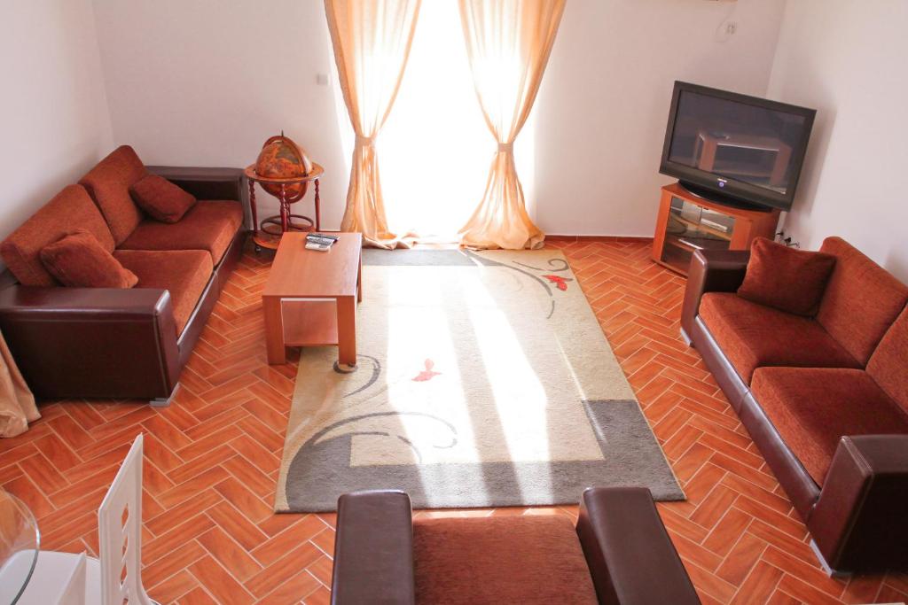 Bianca Apartments - 9