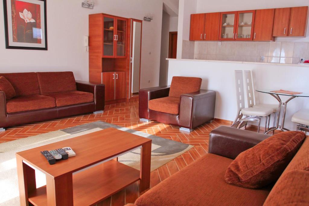 Bianca Apartments - 10