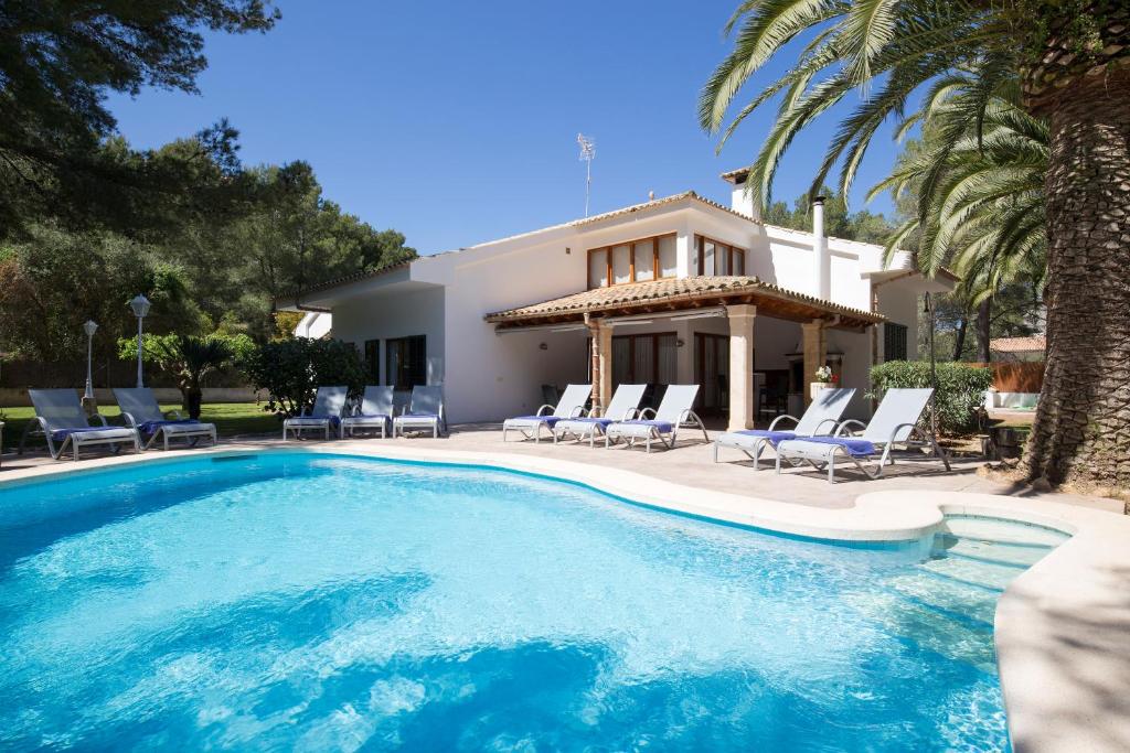 Gallery image of Cabot Villa Can Borras in Port de Pollensa