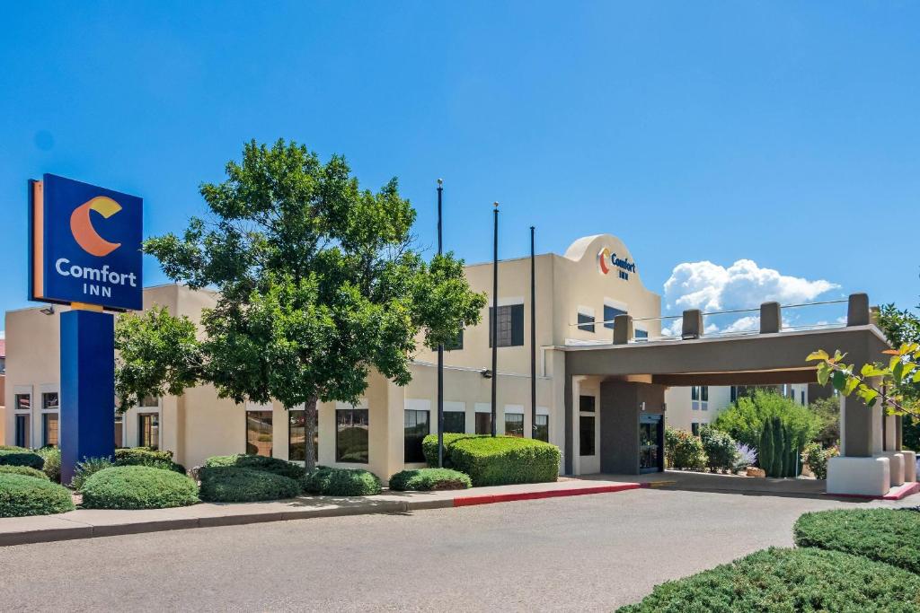 a building with a sign in front of it at Comfort Inn in Santa Fe