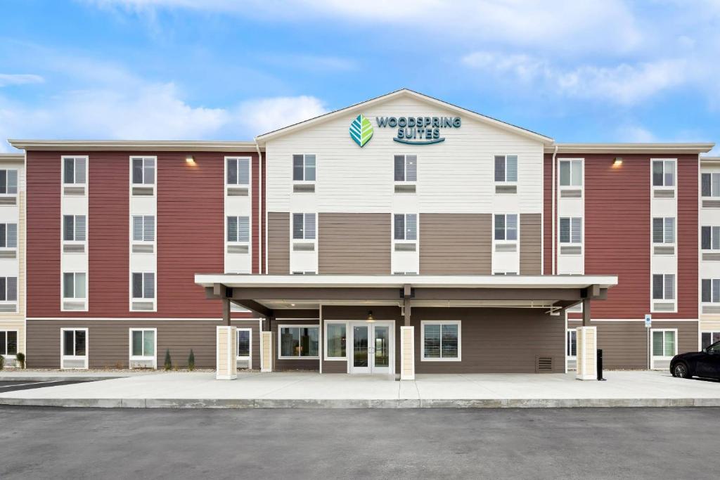 WoodSpring Suites Billings photo