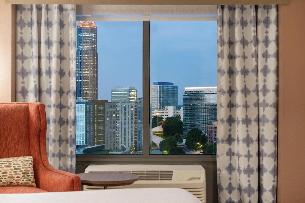Hilton Garden Inn Atlanta Downtown - 