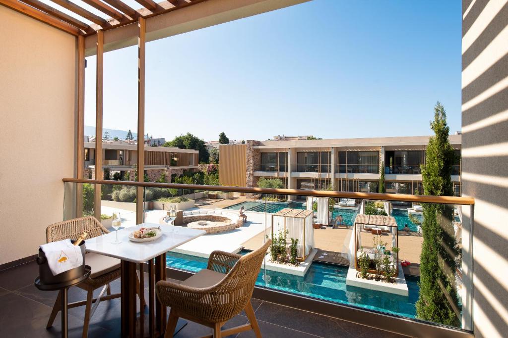 Royal Pearl Island Chios Hotel and Spa - 2