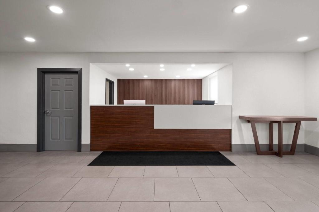 Wingate by Wyndham Matthews - Charlotte photo