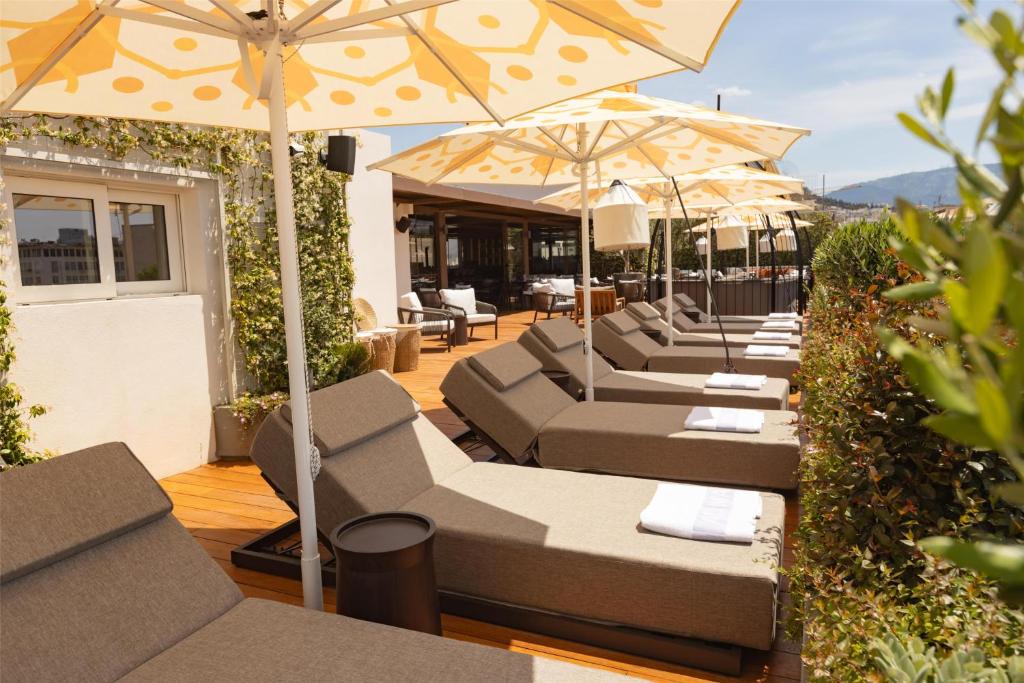 Adia Aluma Athens, Curio Collection By Hilton - Resim 6