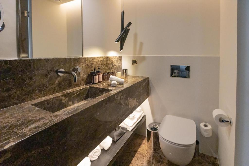 Adia Aluma Athens, Curio Collection By Hilton - Resim 30