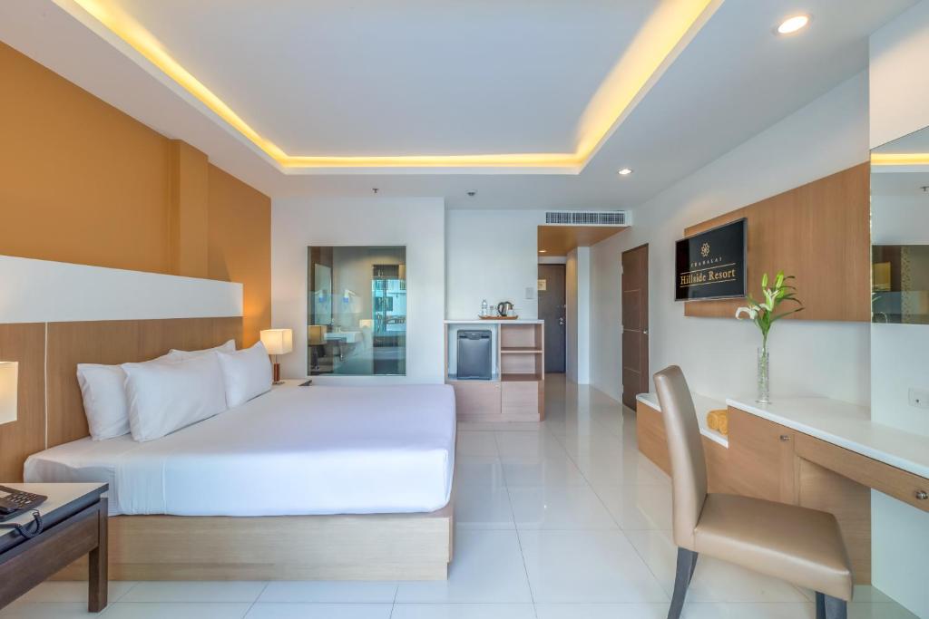 Chanalai Hillside Resort, Karon Beach - 17