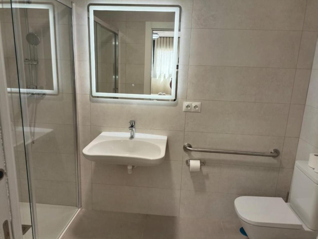 Huelin Edificio Apartamentos - Resim 10