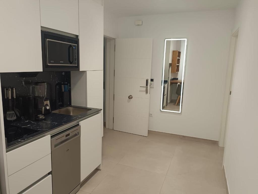 Huelin Edificio Apartamentos - Resim 7