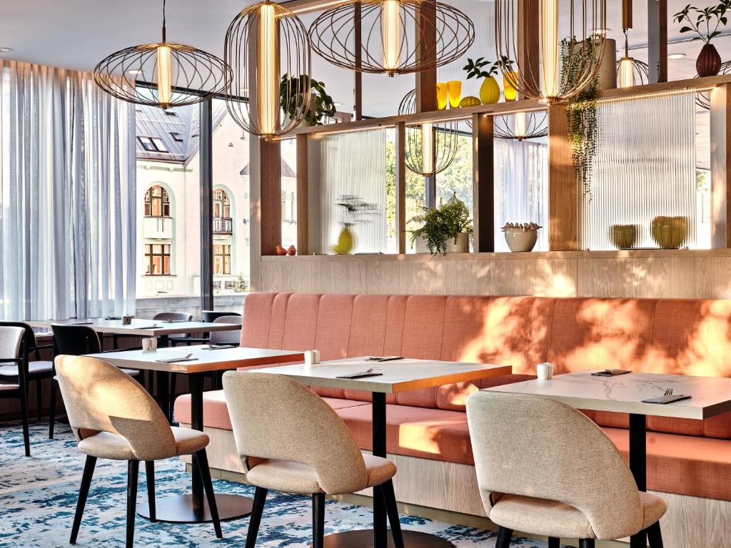 Crowne Plaza Bratislava by IHG - Resim 12
