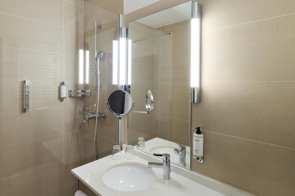 Hotel du Nord Alster - auf der Uhlenhorst - SELF CHECK-IN - Resim 38