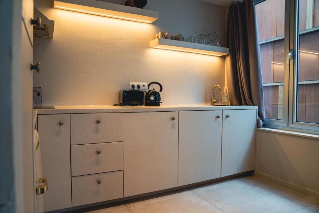 Japandi Lofts - 2 Bedrooms at old city of Antwerp