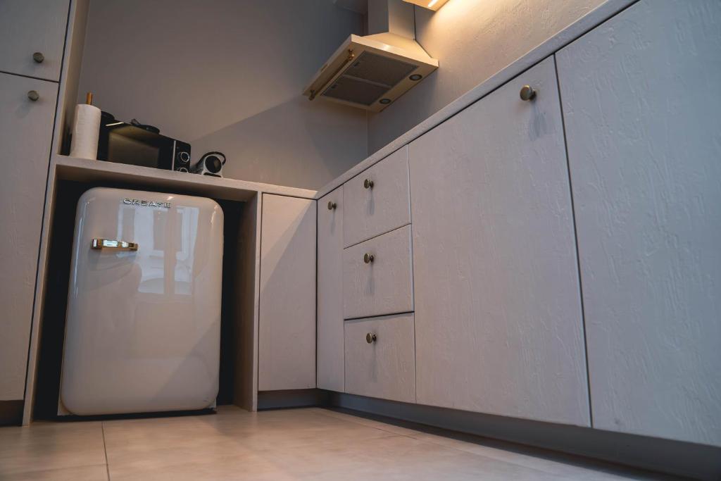 Japandi Lofts - 2 Bedrooms at old city of Antwerp - Resim 17