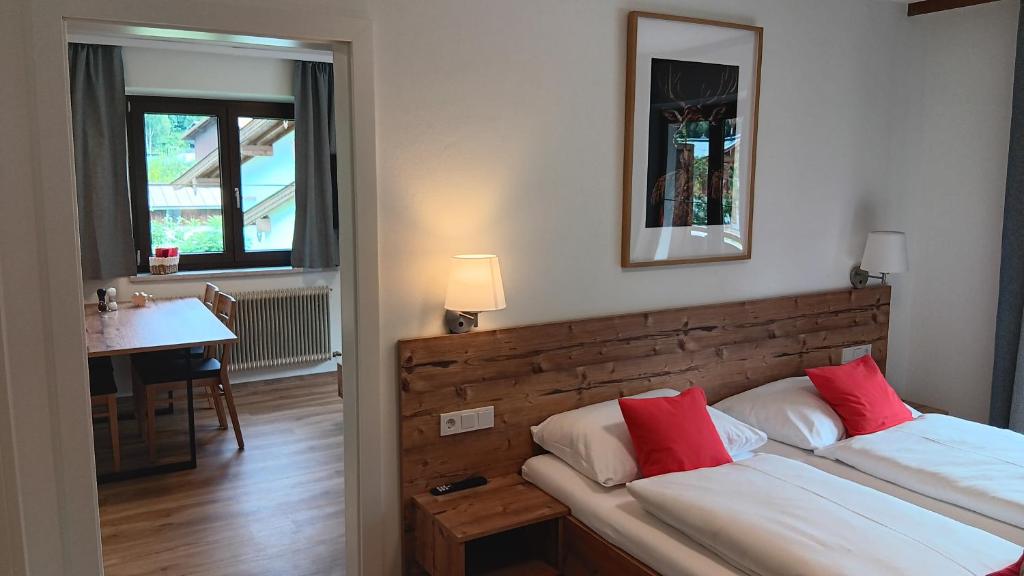 Haus Huber Zimmer und Apartments - 6