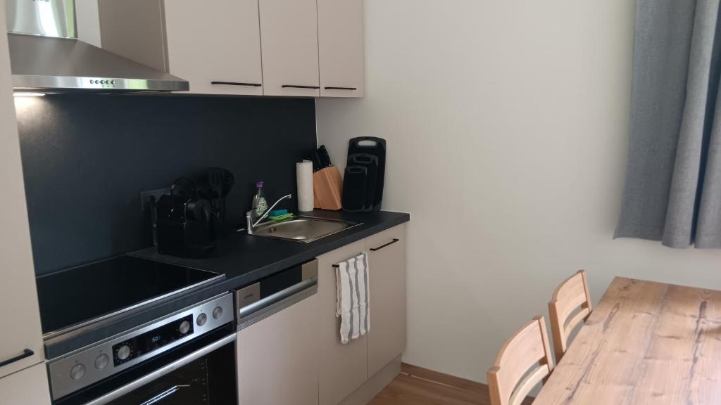 Haus Huber Zimmer und Apartments - 9