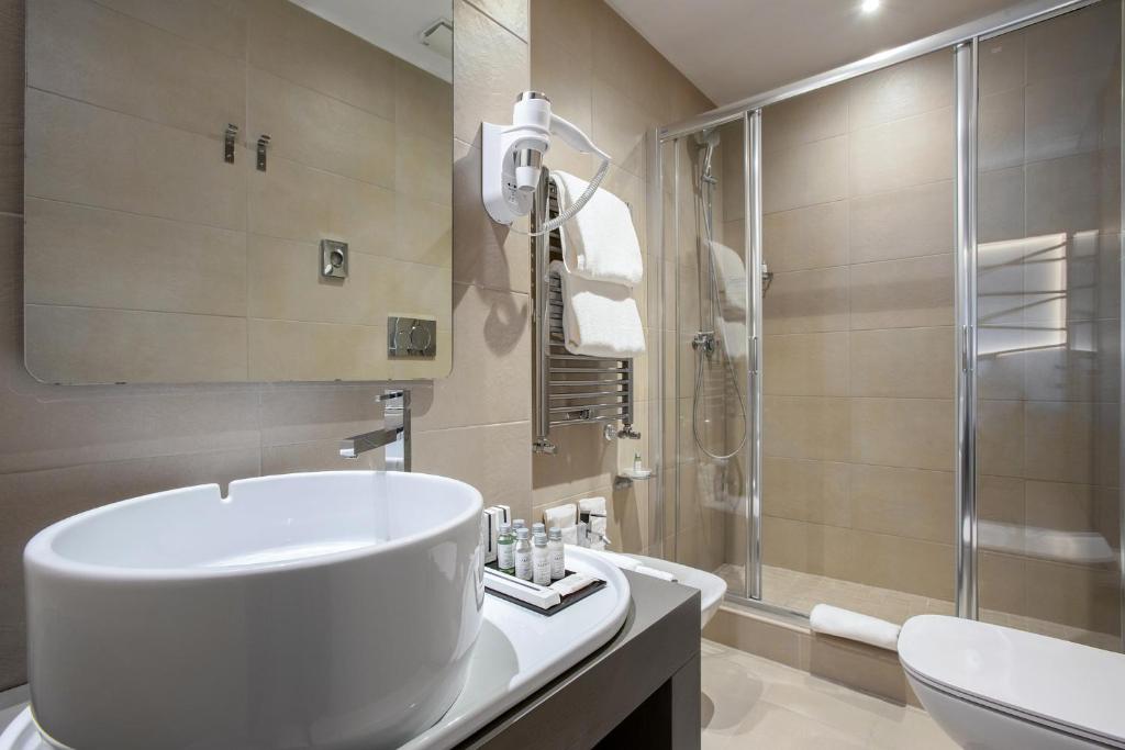Fortyfive Squared Hotel - Resim 27