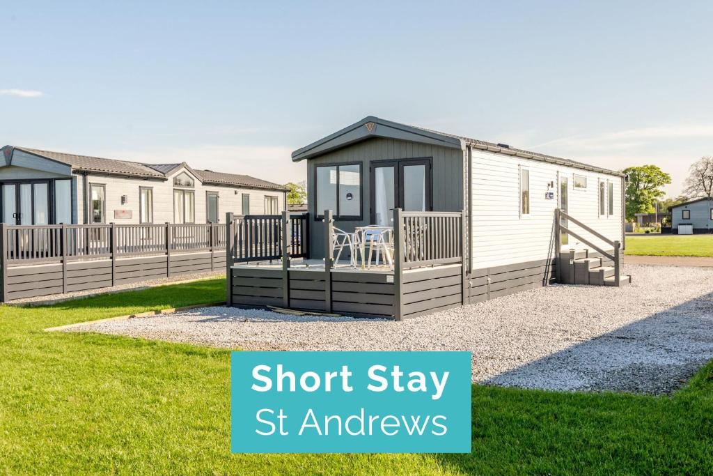 Budova, kde se prázdninový dům nachází