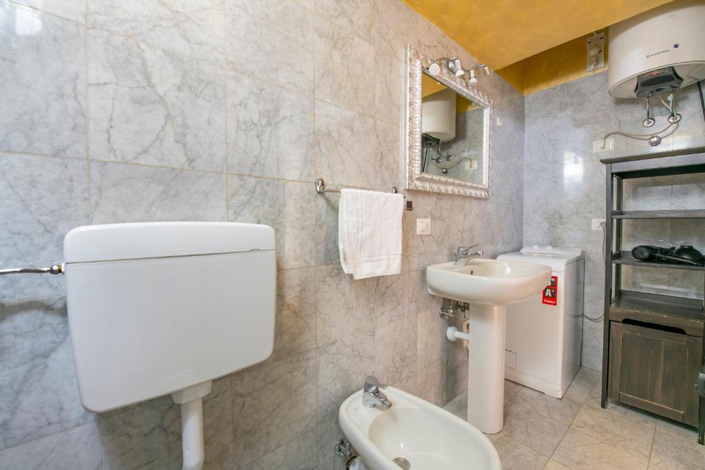 Arena Suite Mazzini Luxury Apartament - Resim 44